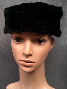 Vintage genuine fur hat black pillbox women’s black